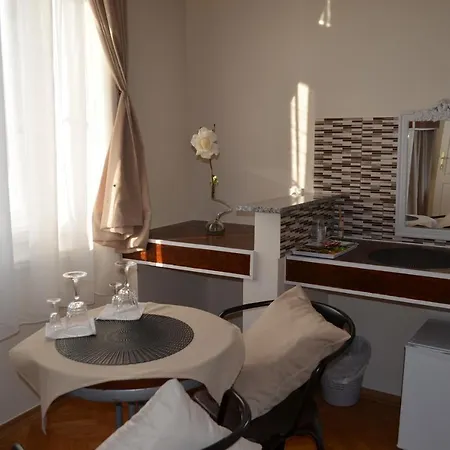 Rooms & Apartments Infinity Rijeka Exterior foto