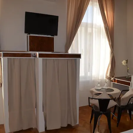 Rooms & Apartments Infinity Rijeka Exterior foto